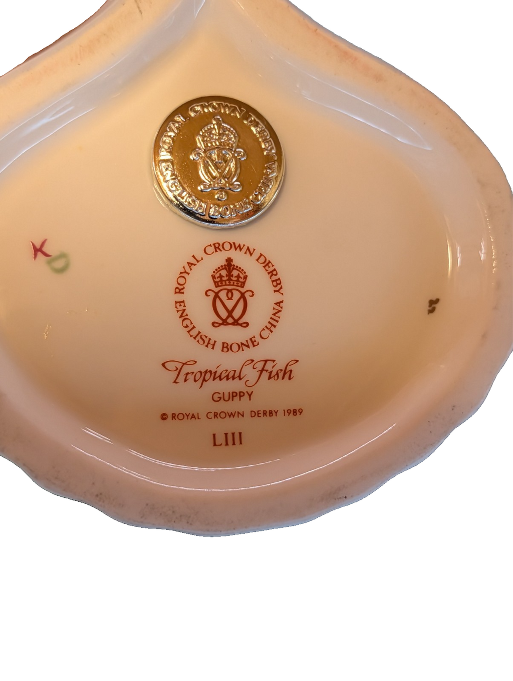 ROYAL CROWN DERBY PORZELLAN FISCH BRIEFBESCHWERER IM FORM EINES FISCHES TOP