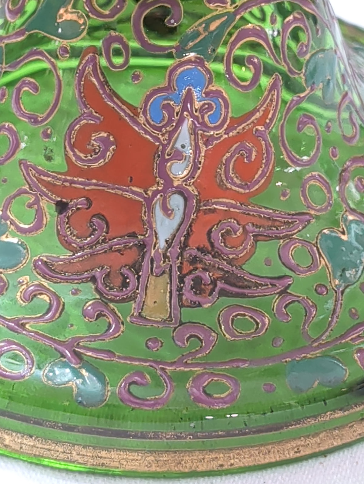Antike Blumenvase – Mehrfarbig, Höhe 26 cm