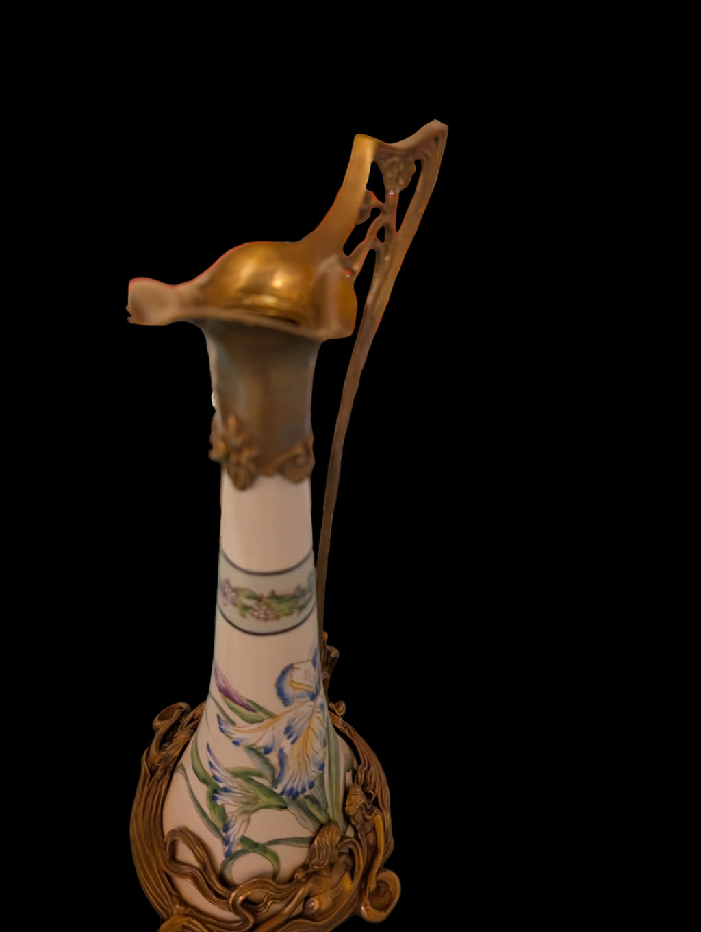 Jugendstil Kanne aus Bronze und Porzellan mit Iris und Landmuster