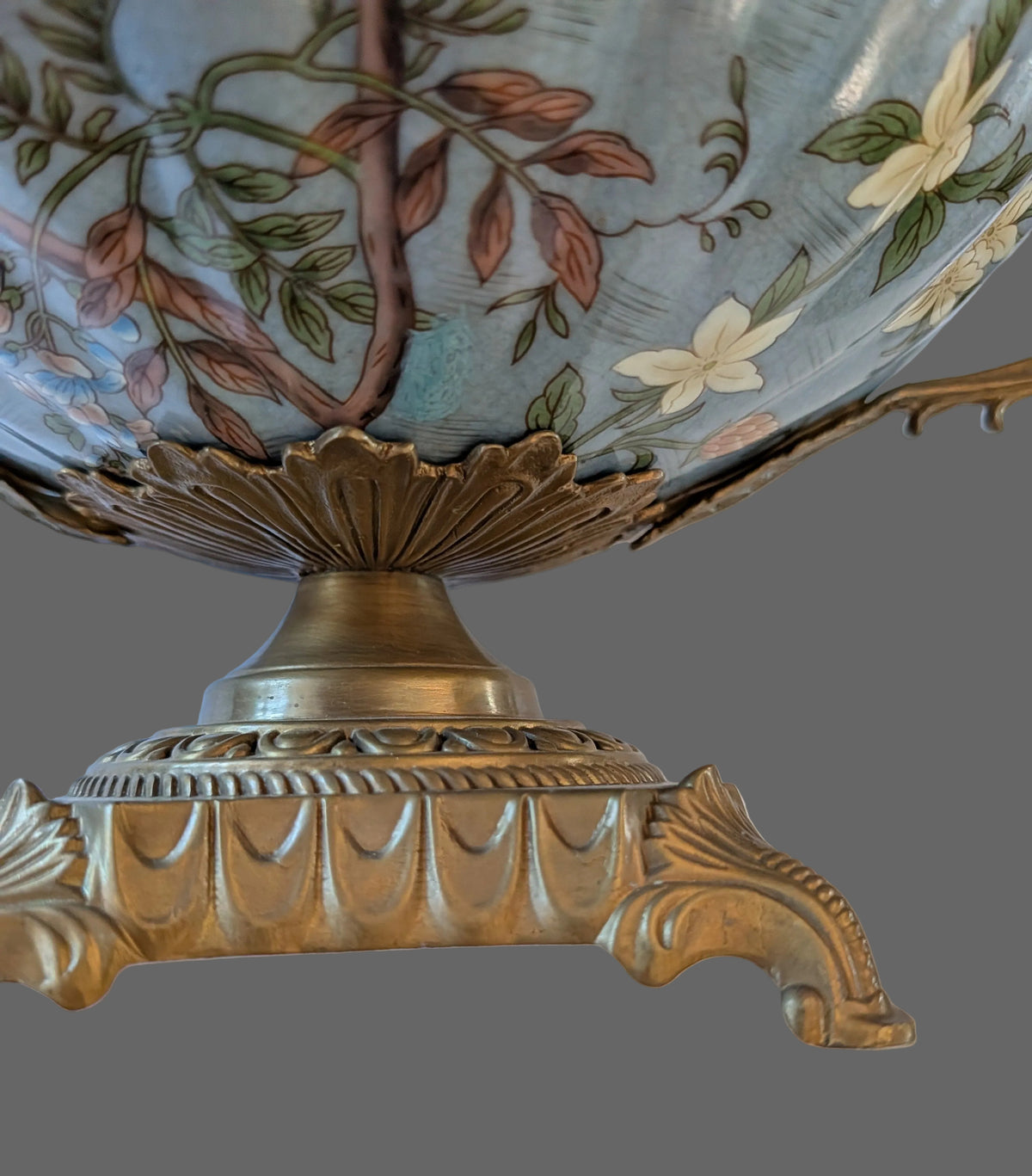 Antike Porzellan Schale mit Bronze – Vintage Dekoration Sammlerstück