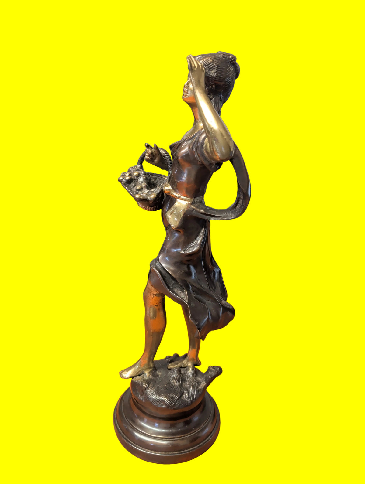 Antike Französische Bronze Skulptur – Junge Dame – 45 cm – Frankreich