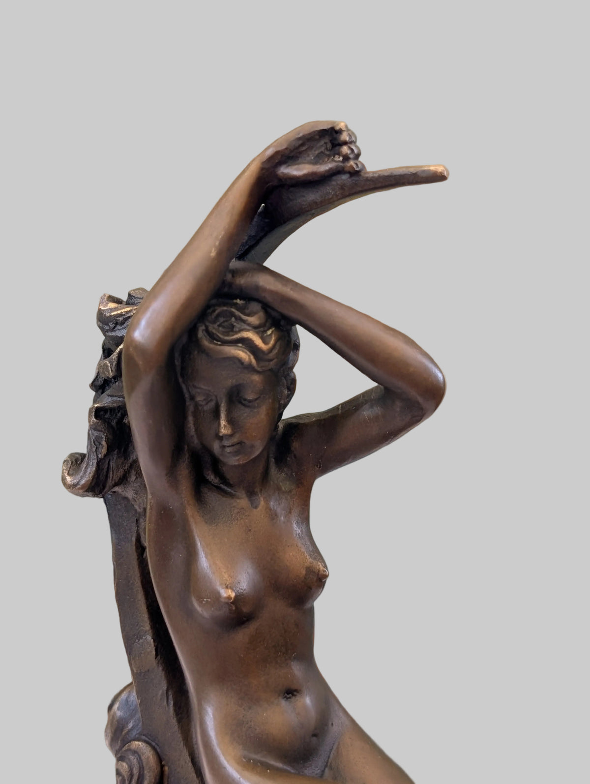 Bronze Figur Dame am Mond – 33 cm Hoch, Dekorative Skulptur