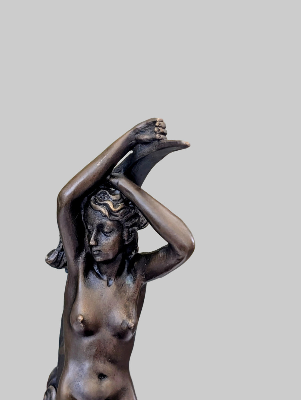 Bronze Figur Dame am Mond – 33 cm Hoch, Dekorative Skulptur
