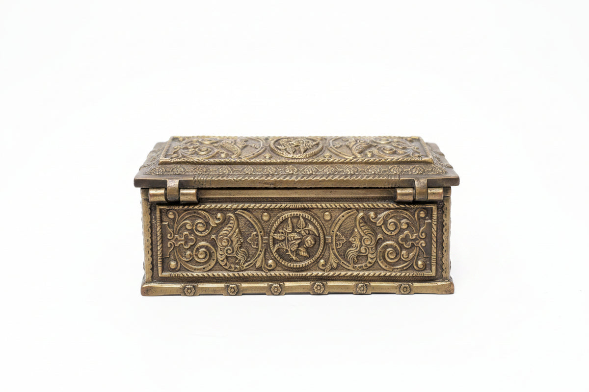 Antike Bronze Schatulle – Reich Verziert – 17 × 15 × 8 cm – Sammelstück