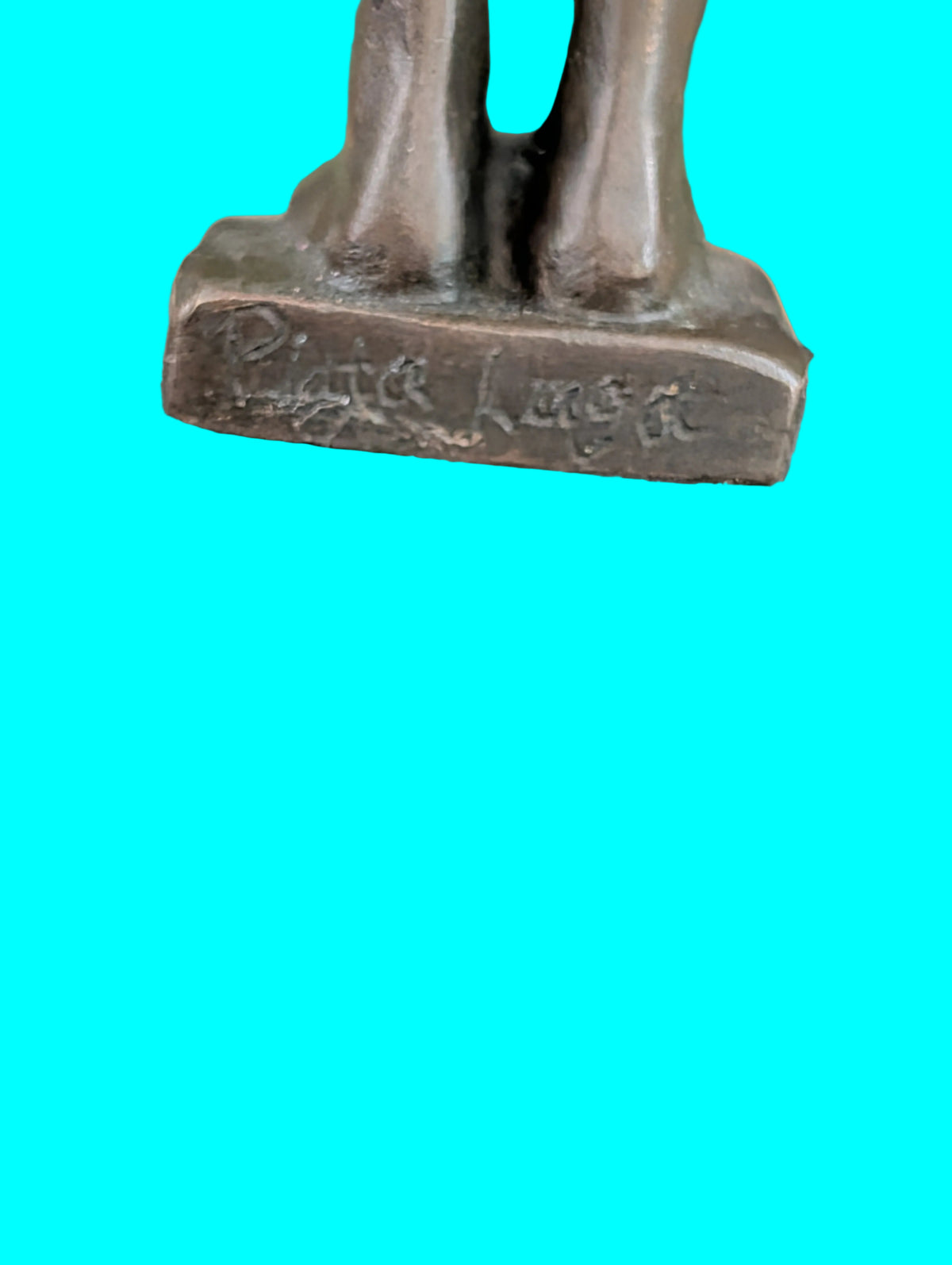 Bronzefigur auf Marmorsockel – Edles Sammlerstück