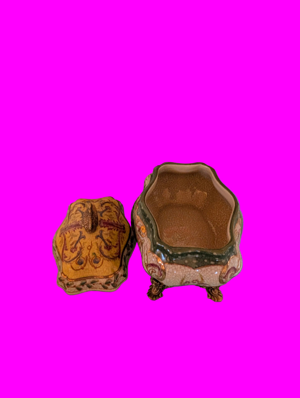 VINTAGE INSPIRIERTE ORNAMENTAL SCHMUCKDOSE MIT SCHWANENFINIAL UND FLORALEM MOTIV