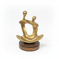 Antike Bronze Figur – Liebe und Verbundenheit – Auf Rundem Holzsockel – 24 cm
